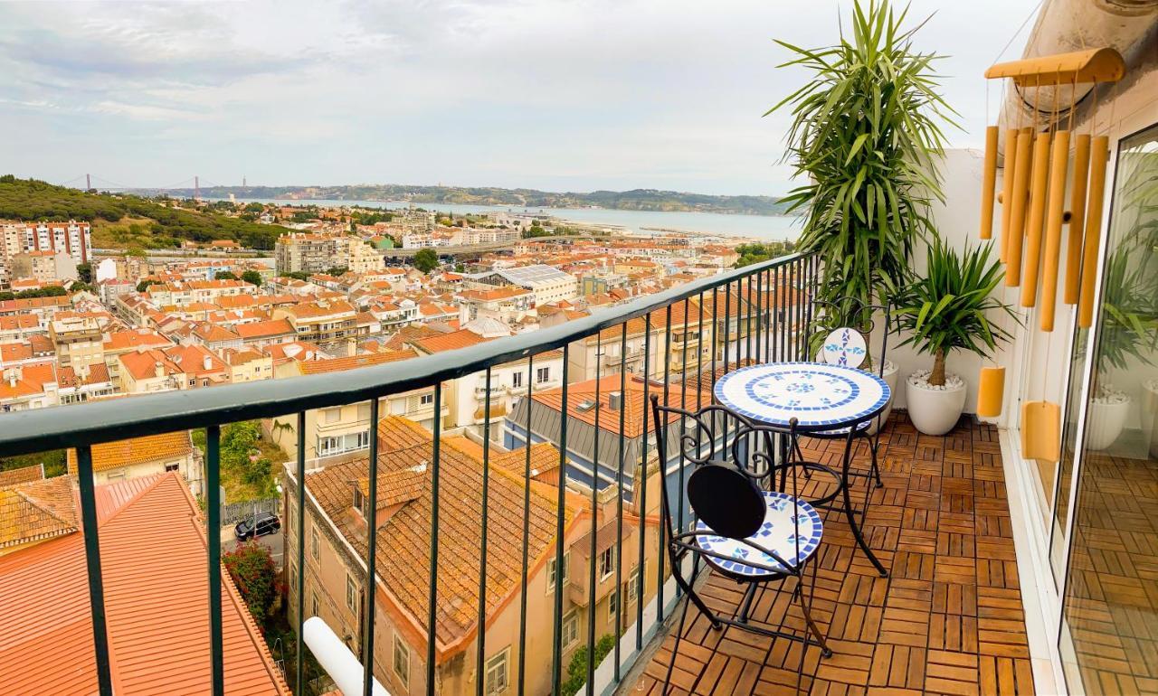 Ideally Located With Perfect Views 알제스 외부 사진