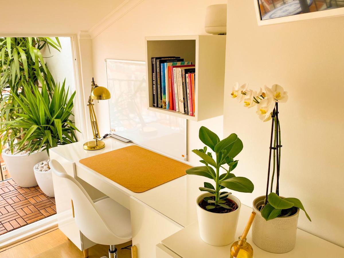 Ideally Located With Perfect Views 알제스 외부 사진