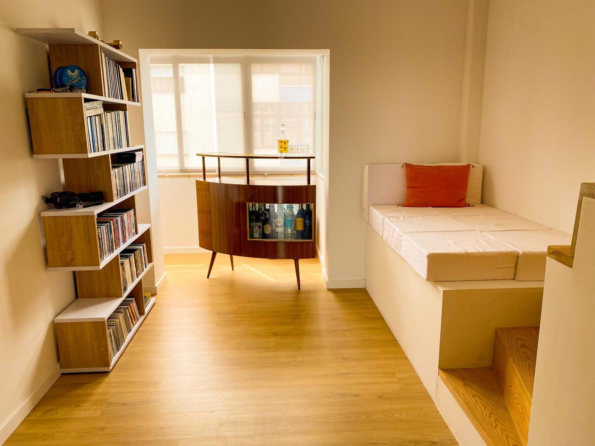 Ideally Located With Perfect Views 알제스 외부 사진