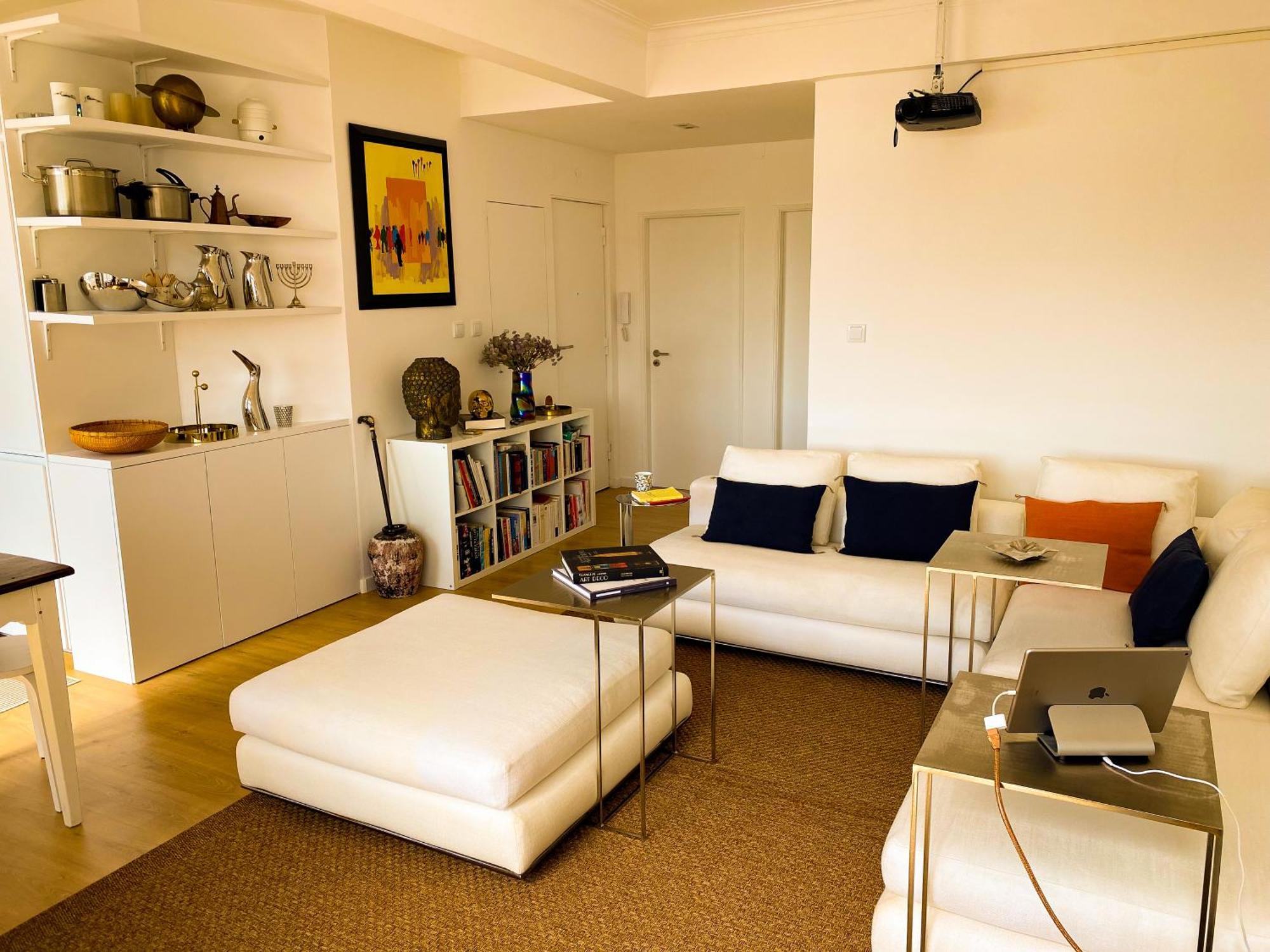 Ideally Located With Perfect Views 알제스 외부 사진
