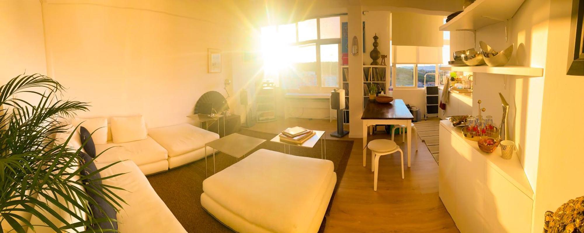 Ideally Located With Perfect Views 알제스 외부 사진