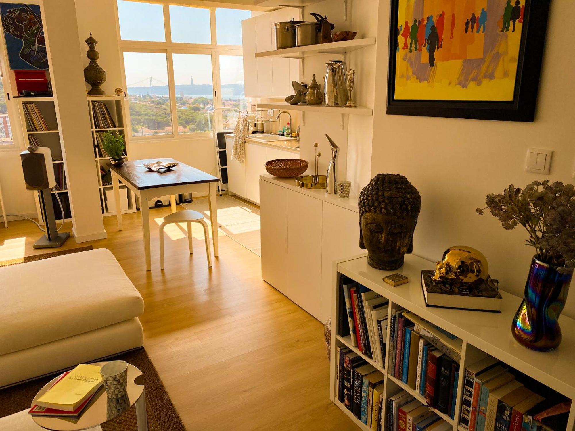 Ideally Located With Perfect Views 알제스 외부 사진
